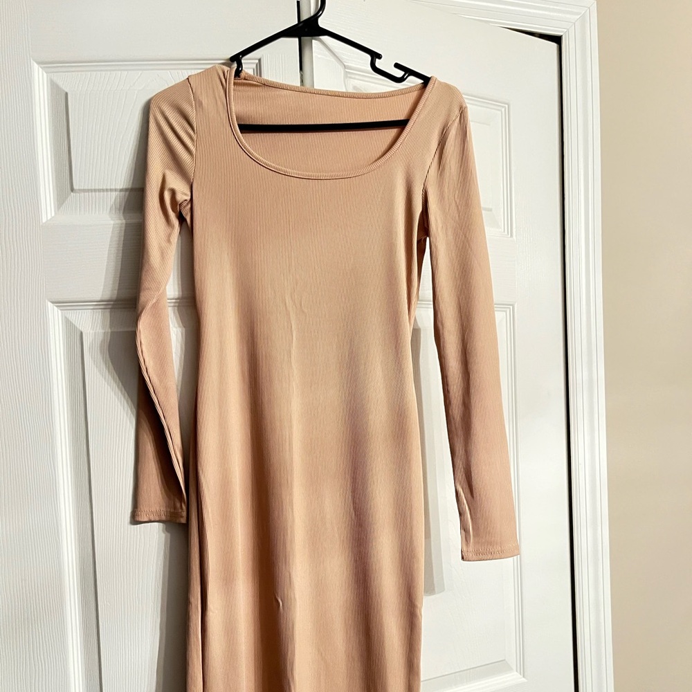 Ribbed maxi dress